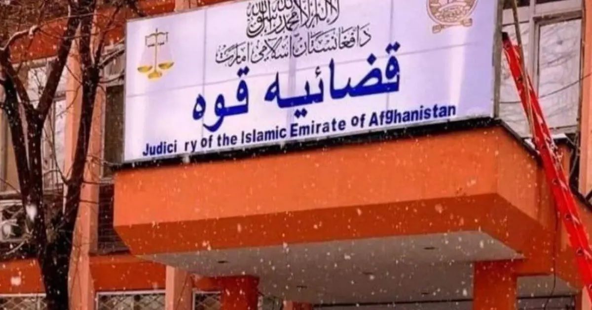 طالبانو په دریو ولایتونو کې څلور کسان په دُرو وهلي