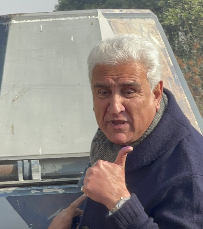 د پولیسو له لوري د شاه محمود قریشي په نیولو یو شمېر افغانانو د خوښیو غبرګونونه ښودلي