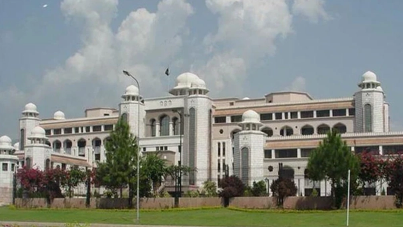 د پاکستان د بهرنیو چارو وزارت: د امریکا-ایران خبرو کې اسلاماباد ته د ګډون بلنه ورکړل شوې