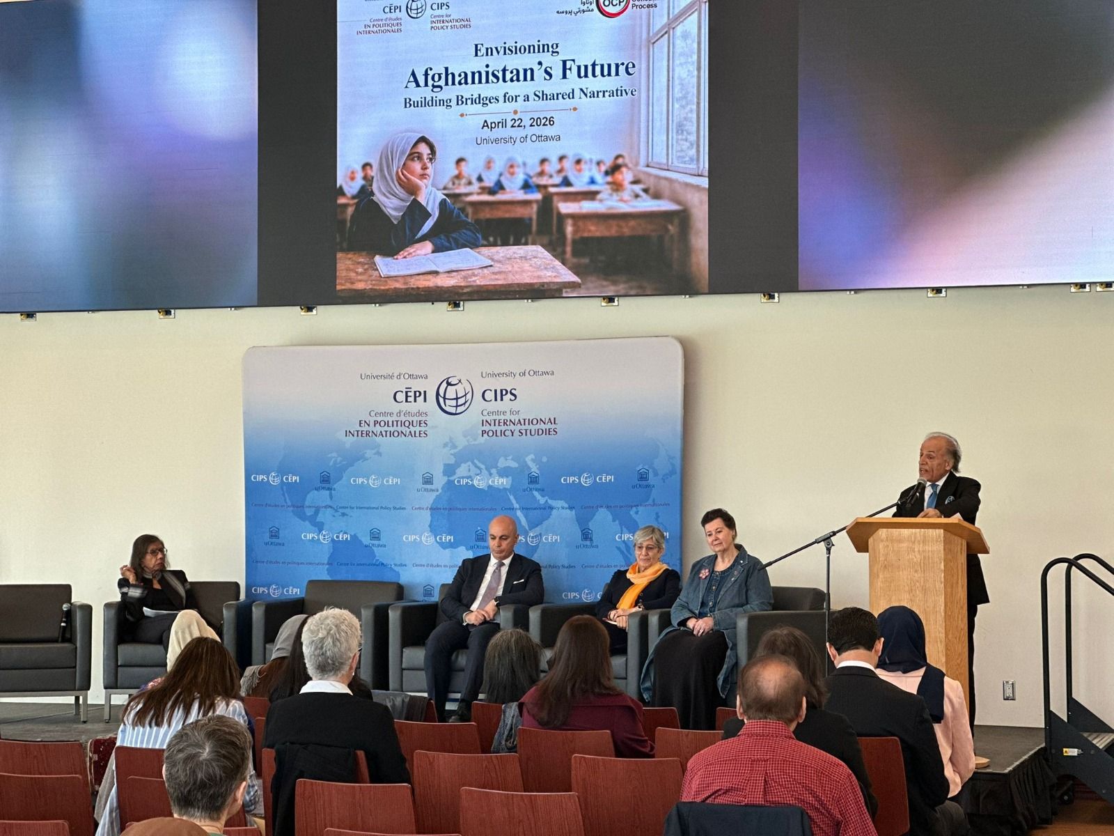 سناتور کانادایی: آینده افغانستان تنها با مشارکت واقعی مردم ساخته می‌شود