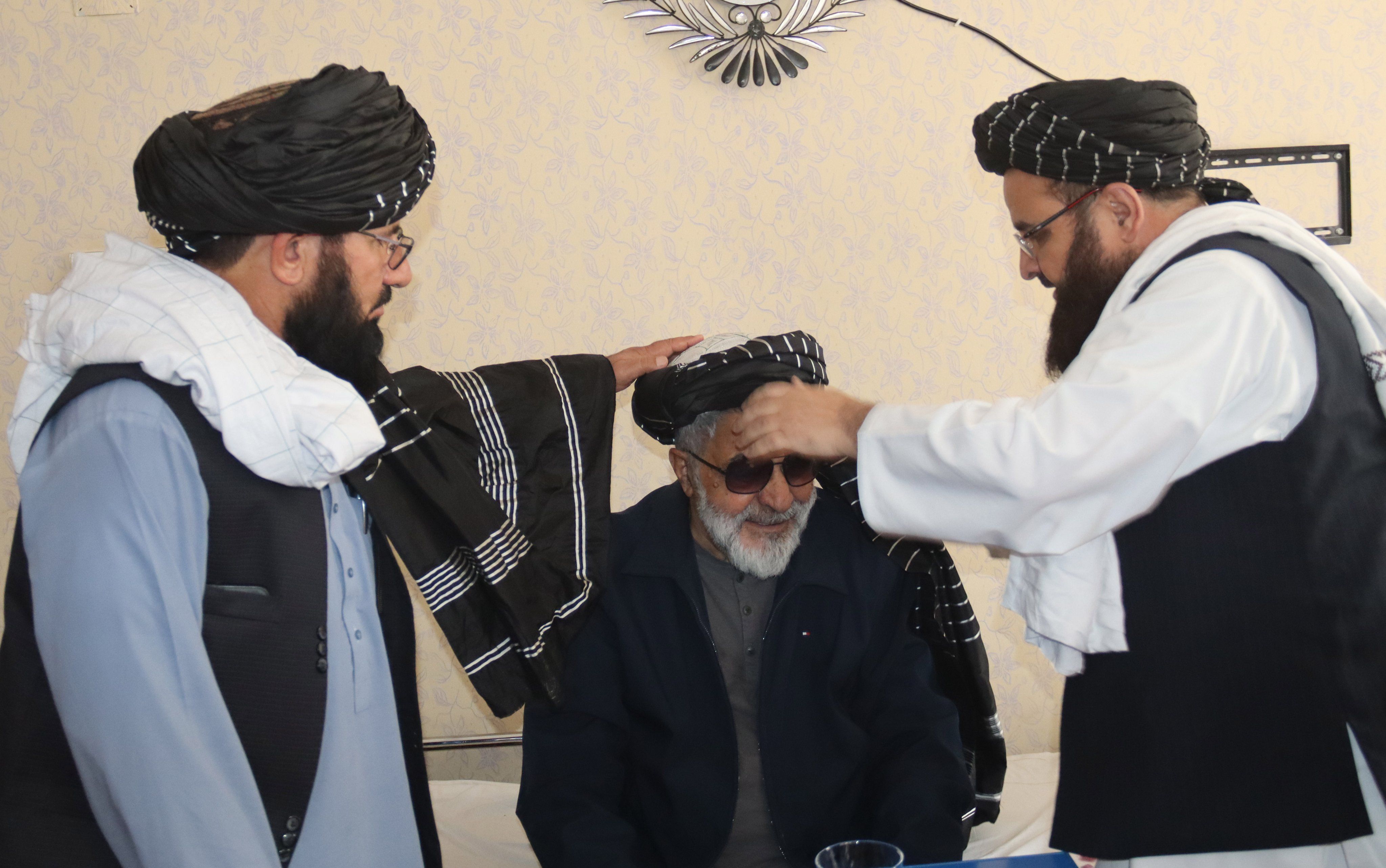 طالبان از بازگشت حبیب‌الله رفیع، پژوهشگر زبان پشتو به افغانستان استقبال کرد