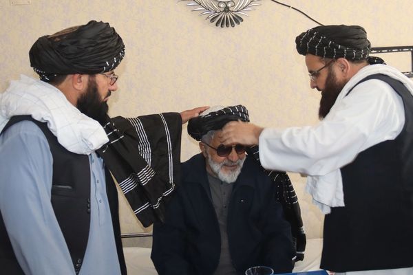 طالبان از بازگشت حبیبالله رفیع، پژوهشگر زبان پشتو به افغانستان استقبال کرد