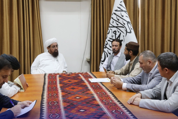 طالبان وايي، روسي پانګهوال د افغانستان پر کانونو پانګونې ته لېواله دي