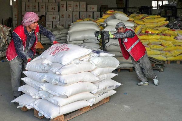 سره میاشت: درېیو ولایتونو کې پر ۲۷۰۰ کورنیو ۲۷۸ ټُنه خوراکي او غېر خوراکي توکي ووېشل شول