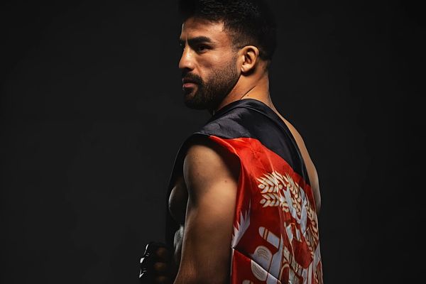 ظفر محسن در آزمونی دشوار؛ تقابل مبارز افغان با ورزشکار ایرلندی در برلین آلمان