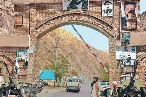 Taliban Detain 24 Panjshir Residents After Group Gathering