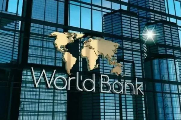 نړیوال بانک د پاکستان د اقتصادي ثبات په موخه ۷۰۰ میلیونه ډالر منظور کړل