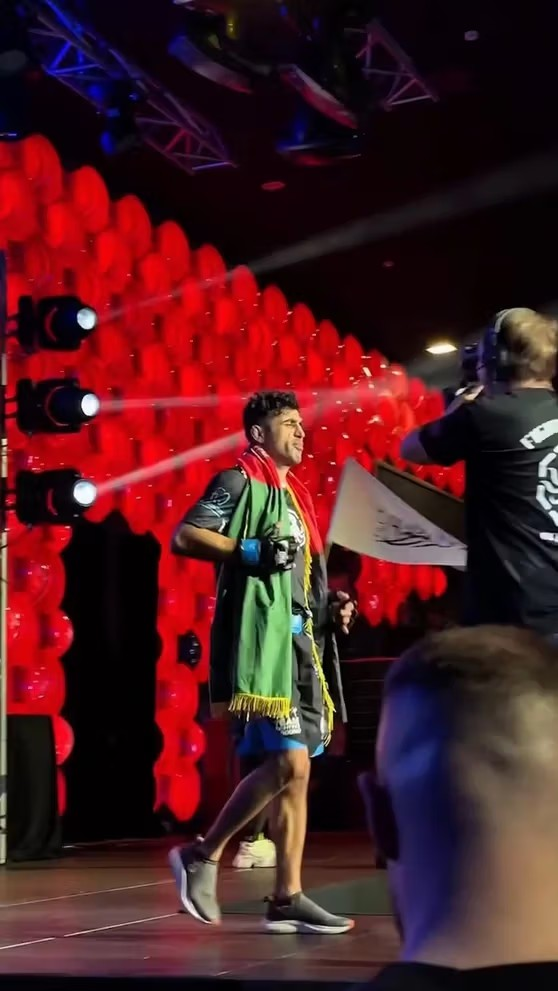 جدل بعد رفع علم طالبان خلال نزال لاعب أفغاني في بيلاروسيا