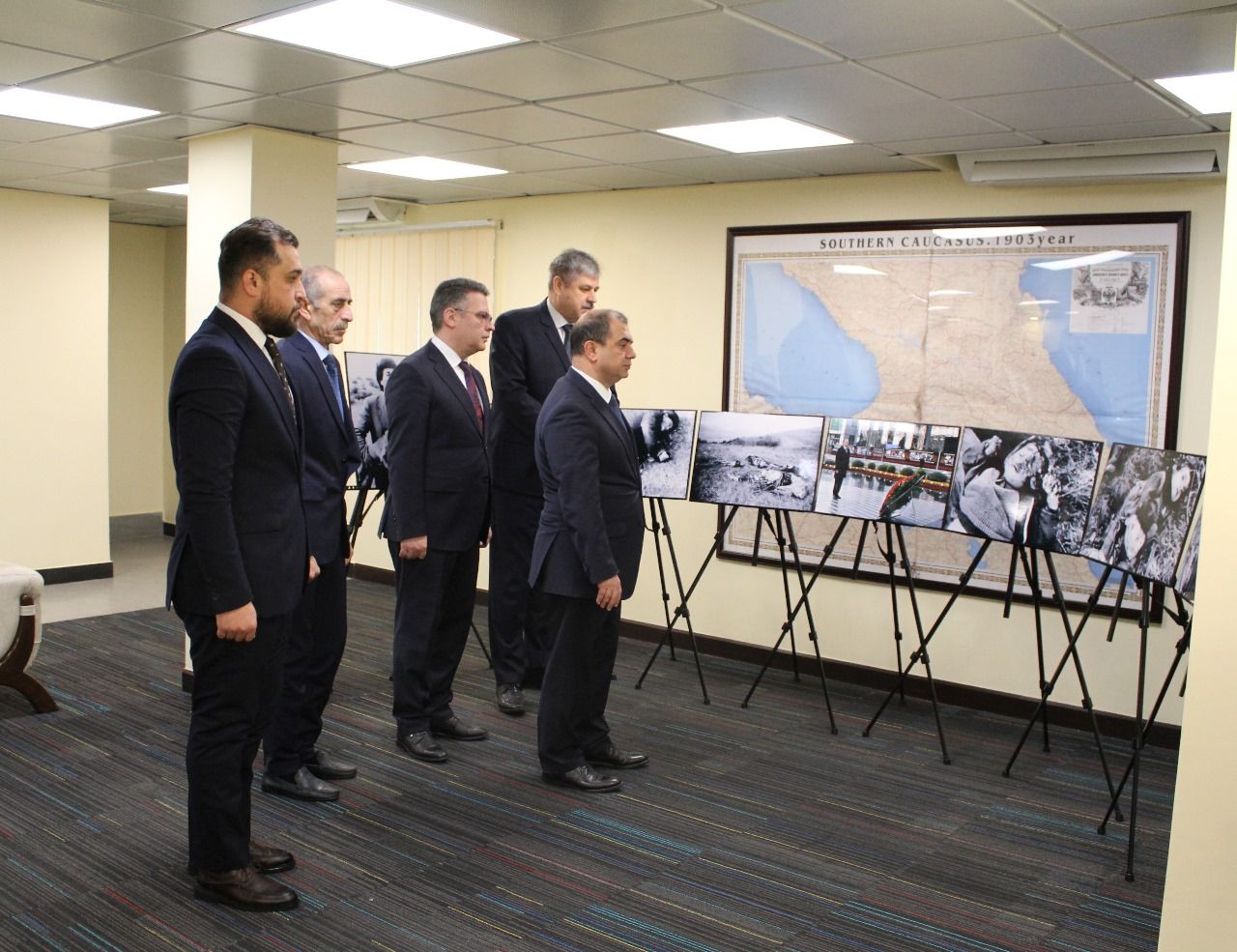 سفارت آذربایجان در کابل یاد قربانیان «نسل‌کشی» خواجه‌لی را گرامی داشت