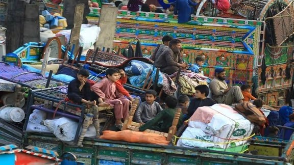 په تېرو دوو ورځو کې نږدې ۱۱زره کډوال له ایران او پاکستان نه افغانستان ته ستانه شوي