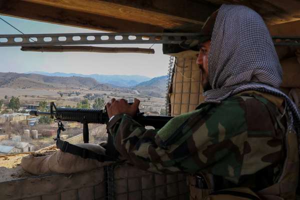 Taliban Forces Withdraw From Border Posts In Nuristan & Kunar