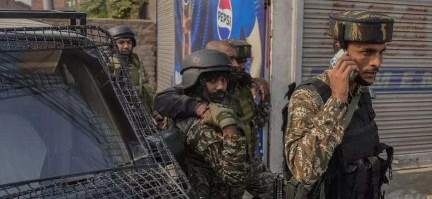 نیروهای امنیتی هند از کشته شدن سه شورشی مظنون در کشمیر خبر دادند