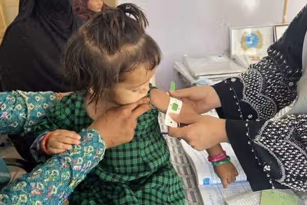 خوړو نړیوال پروګرام: د بودیجې کمښت په افغانستان کې د ماشومانو د خوارځواکۍ بحران ژور کړی