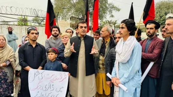 محسن داوړ: پاکستانی ریاست په کورمه کې د شیعه او سني په نوم پښتانه سره جنګوي