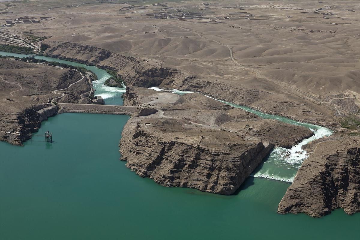 طالبان: په کندهار او لښکرګاه ښارونو د کجکي بند برېښنا پرې شوه