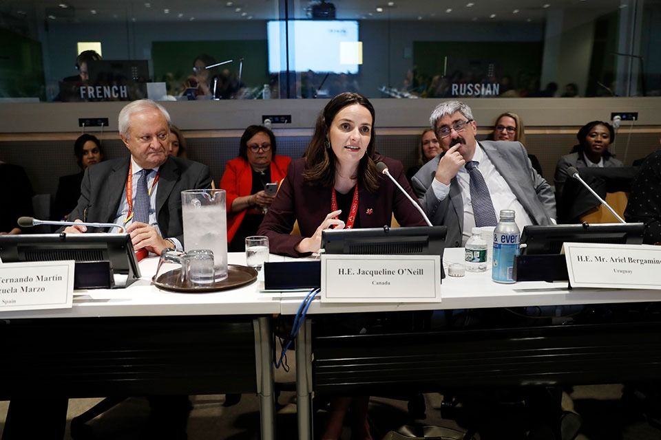 کانادا از سازمان ملل خواست که نمایندگان زنان افغان را به نشست دوحه دعوت کند