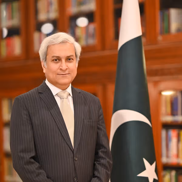 پاکستان: هر دولتی را که مردم افغانستان انتخاب کند، با آن همکاری میکنیم