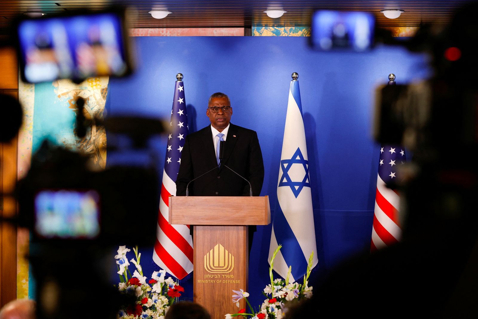 وزیر دفاع امریکا با 'پیام جدی' به نتانیاهو وارد اسرائیل شد