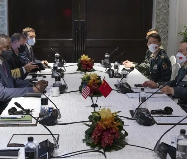 وزیران دفاع امریکا و چین بر مواضع مخالف دو کشور در ارتباط با تایوان تاکید کردند