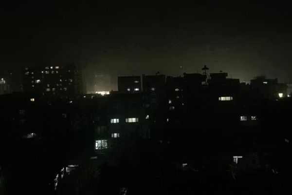 موج گرمای تابستان و قطع برق؛ شهروندان از افزایش پرچاوی برق شکایت دارند