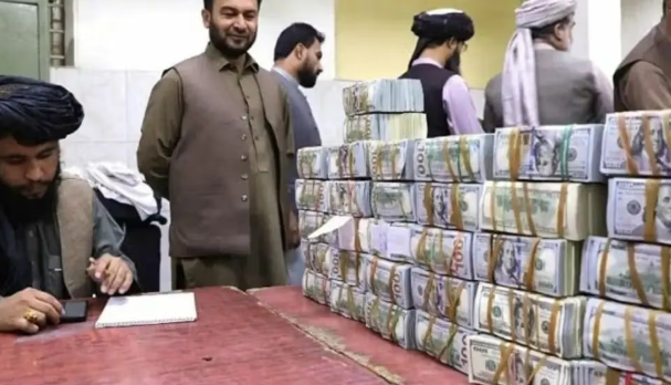 مجلس الشيوخ الأمريكي تُقر مشروع قانون «قطع المساعدات الأمريكية» عن طالبان