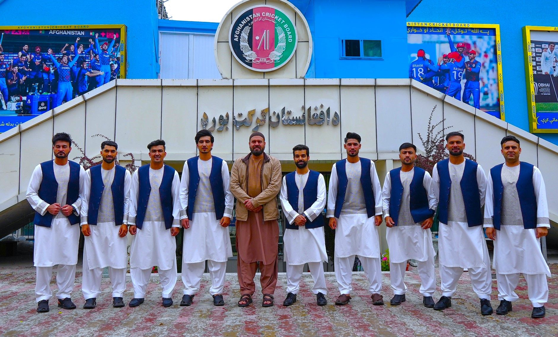 تیم ملی کریکت افغانستان برای حضور در جام جهانی ٢٠ آوره، راهی ویست اندیز شد