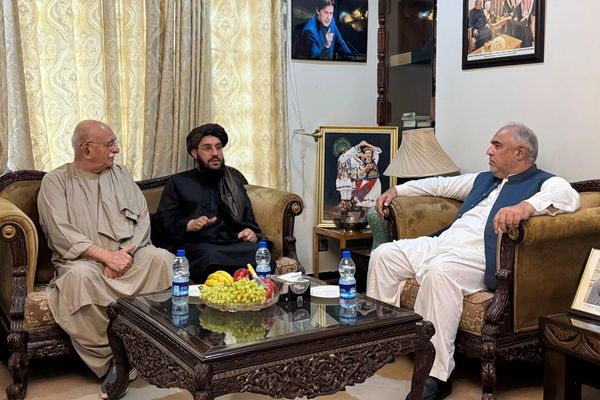 د طالبانو سفیر د افغانستان او پاکستان ترمنځ د سوداګرۍ حجم پر کمېدو اندېښنه ښودلې