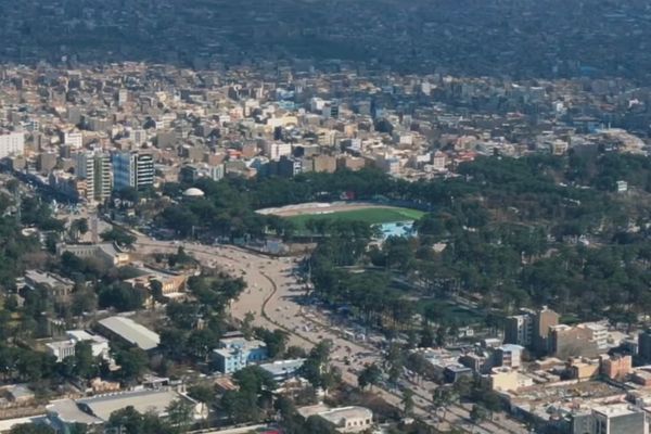 طالبانو په هرات کې له زدهکړیالانو د جامو، وېښتو او لمانځه په اړه جبري ژمنې اخیستې