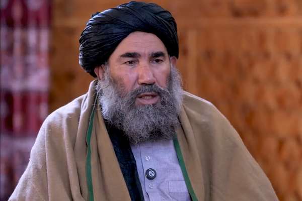 عبدالسلام ضعیف: د ستونزو حل یوازې د تفاهم له لارې کېدای شي او ګواښ د نااهلو خلکو کار دی