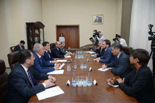 نماینده ویژه امریکا برای افغانستان می‌گوید سفر دو روزه‌ پرباری به تاشکند داشته است