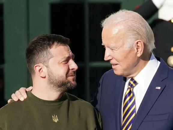 جو بایډن: جمهوريت پال دې د فډرالي حکومت په بودیجه کې اوکراین ته مرستې شاملې کړي