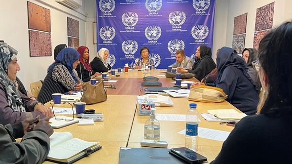 فرستاده ویژه سازمان ملل برای افغانستان، با شماری از زنان در کابل دیدار کرد