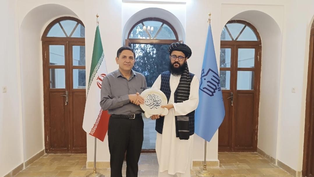 په مشهد کې د طالبانو کونسل له ایراني چارواکو سره د افغان محصلانو پر ستونزو غږیدلی