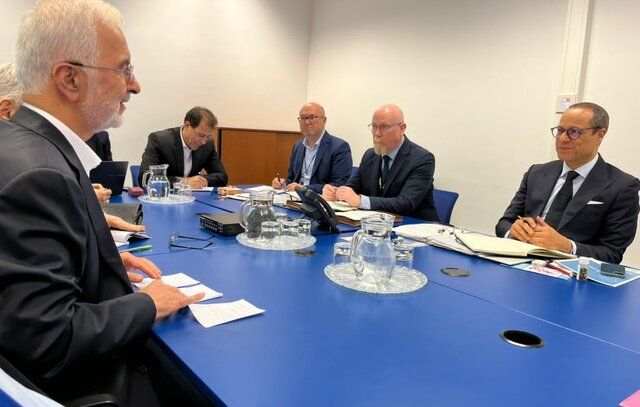 ایران: افغانستان کې د نشه يي توکو تولید کم خو د شیشې صادرات شل سلنه ډېر شوي