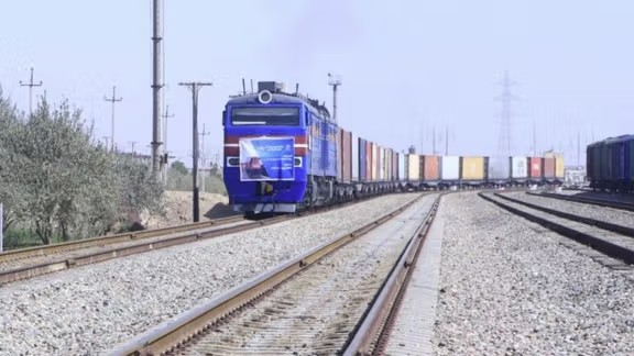 تېره میاشت؛ د اوسپنې پټلۍ له لارې تر ۸۷۳زره مټریک ټنه ډېر انتقالات شوي