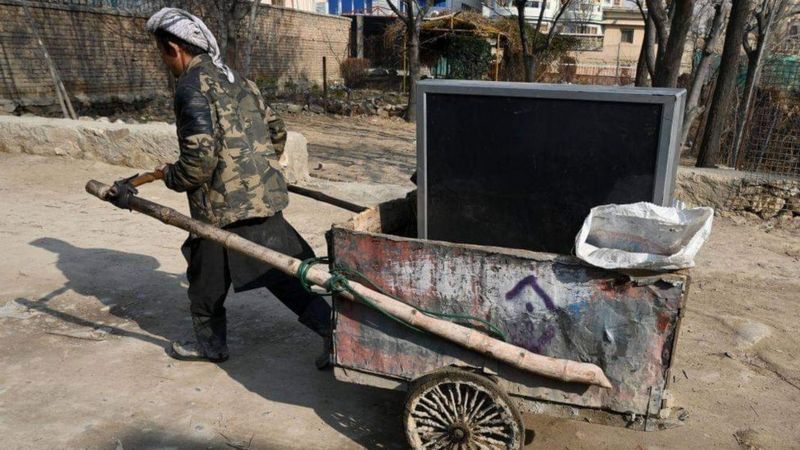 د کډوالۍ نړۍواله اداره: نېږدې ۷۰ سلنه افغانان بېکاره او د فقر تر کرښې لاندې ژوند کوي