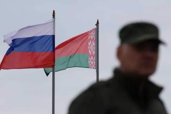 امریکایي څېړونکي: روسیه په بېلاروس کې اټومي هایپرسونیک توغندي ځای پر ځای کوي