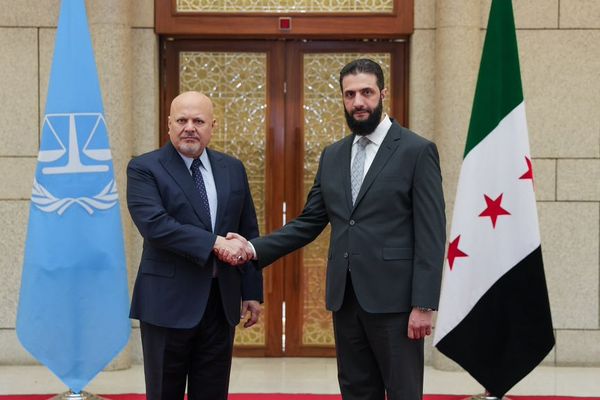 دادستان ارشد دادگاه کیفری بینالمللی با احمد شرع در دمشق دیدار کرد