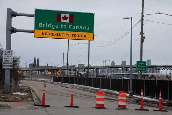 ممنوعیت ورود کانادایی‌های متولد ایران و افغانستان به امریکا پس از فرمان اجرایی ترامپ