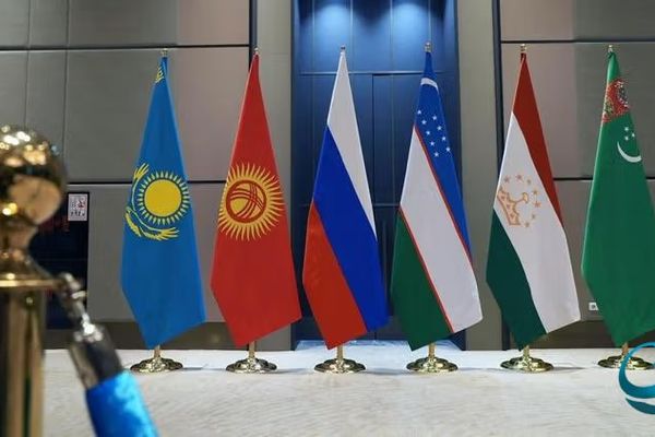 قمة روسيا وآسيا الوسطى في دوشنبه تبحث خطر الجماعات المتشددة في أفغانستان