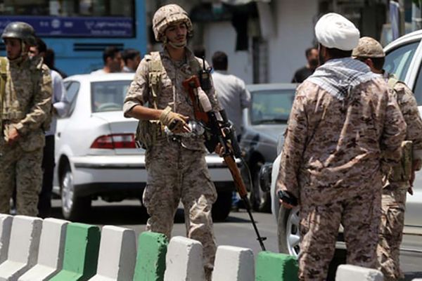 حال وش ویبپاڼه: ایرانشهر کې د امنیتي ځواکونو پر موټر وسله وال برید شوی