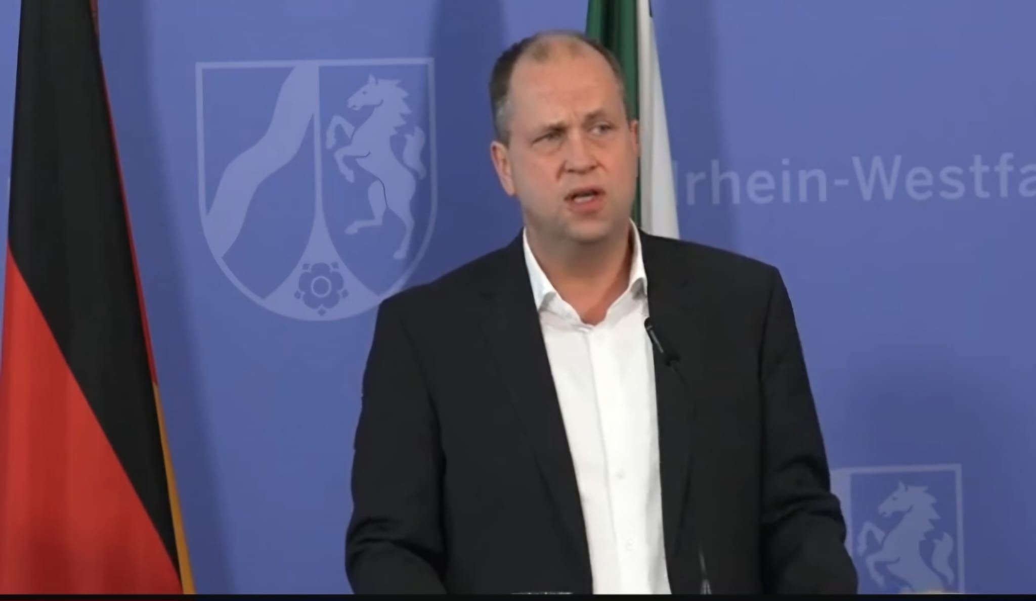 یک مقام آلمانی خواهان گفت‌وگوی مستقیم با طالبان در مورد اخراج مهاجران افغان شد