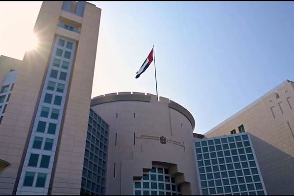 امارات: چاته اجازه نه ورکوو چې زموږ فضا او خاوره د ایران پر ضد پوځي اقدام کې وکاروي