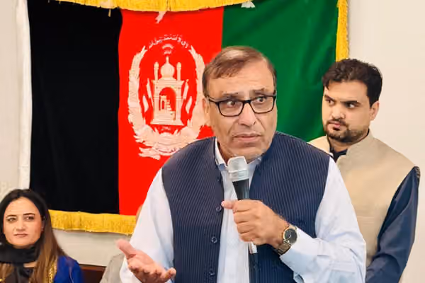 شاه محمود میاخېل: د افغانستان د ستونزې حل سیاسي لارې او بینالافغاني مذاکراتو پورې تړلی دی