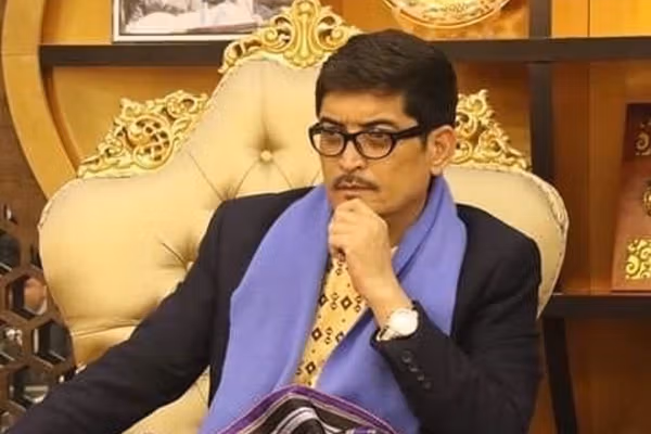 طالبانو په بلخ کې د عباس ابراهیمزاده د کورنۍ جایدادونه د دولتي ملکیت په توګه ثبت کړل