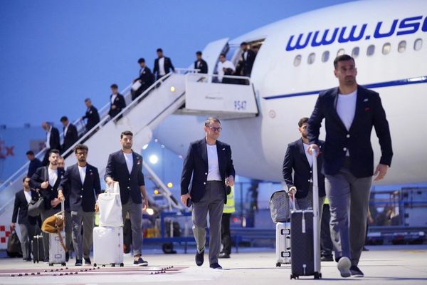 ورود تیم ملی ایران به مکسیکو در میانه تنشهای سیاسی و جنگ با امریکا