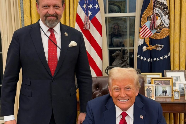 نائب مساعد ترامب لطالبان: أطلقوا سراح الرهائن الأميركيين