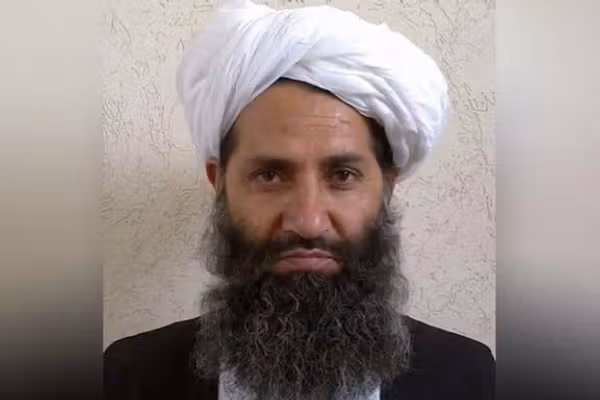 ملا هبتالله خواستار «تقویت عقیده دینی» دانشآموزان شد