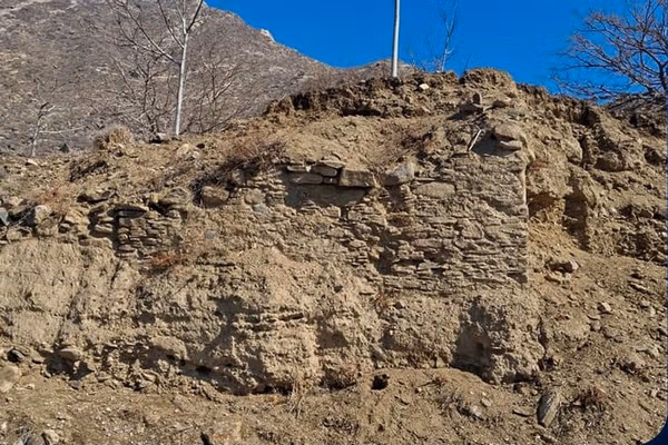 طالبان وایي کاپیسا کې یې دوه لرغوني ځایونه کشف کړي