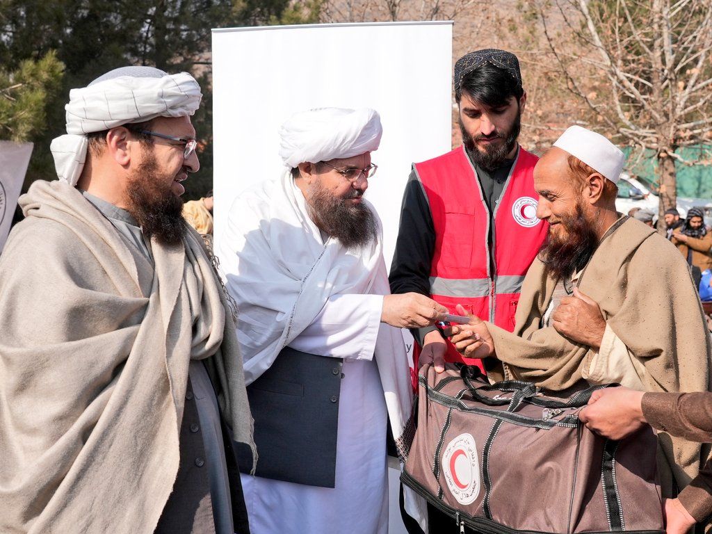 سره میاشت وايي په کابل کې یې پر ۱۰۰۰ بېرته راستنو شویو کورنیو ژمنۍ مرستې وېشلي دي